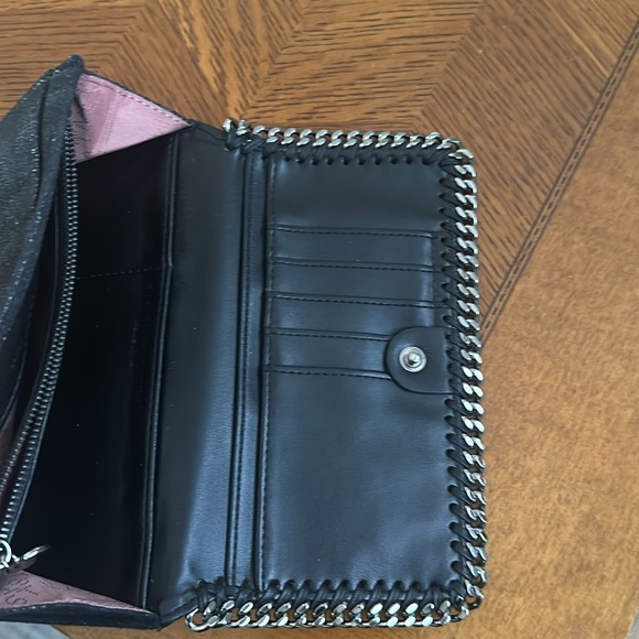 Never used Stella McCartney wallet in black with silver chain trim holds plenty - Picture 2 of 7